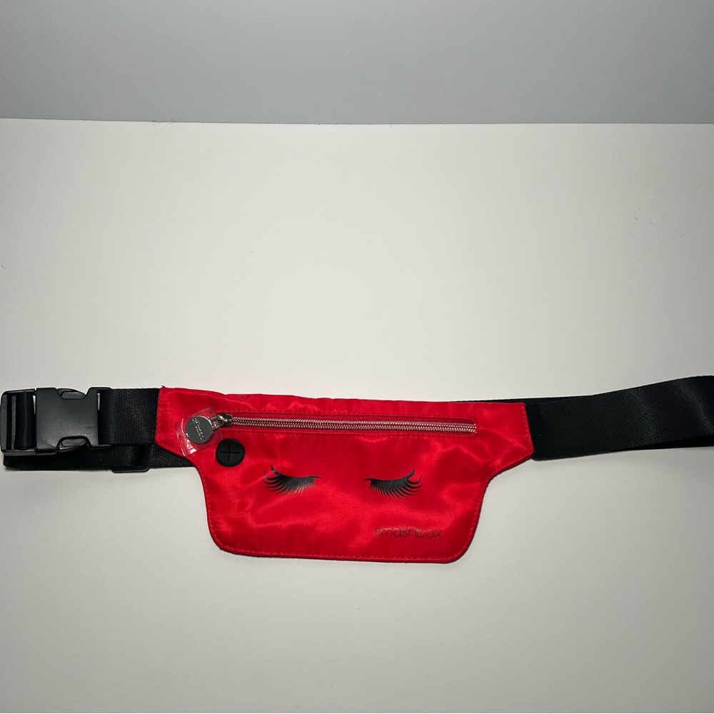 Smashbox eyelash fanny pack